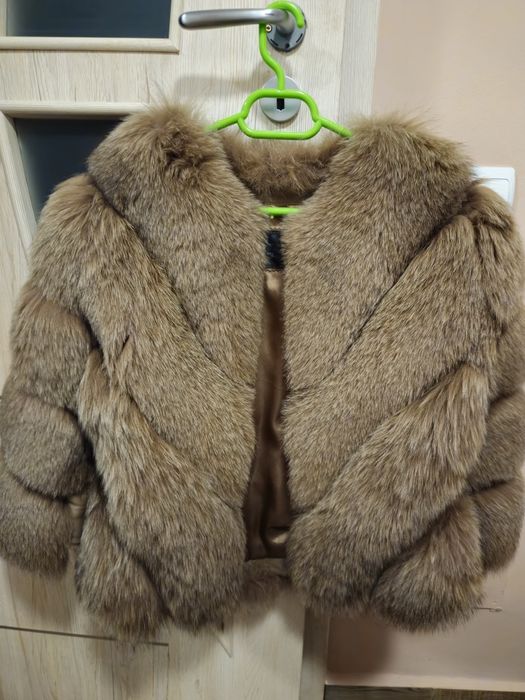 Haina din blana naturala de vulpe