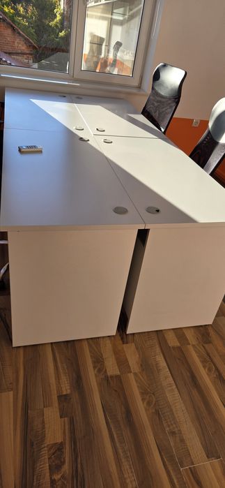 Офис бюра малко употребявани. Цената е  за брой.