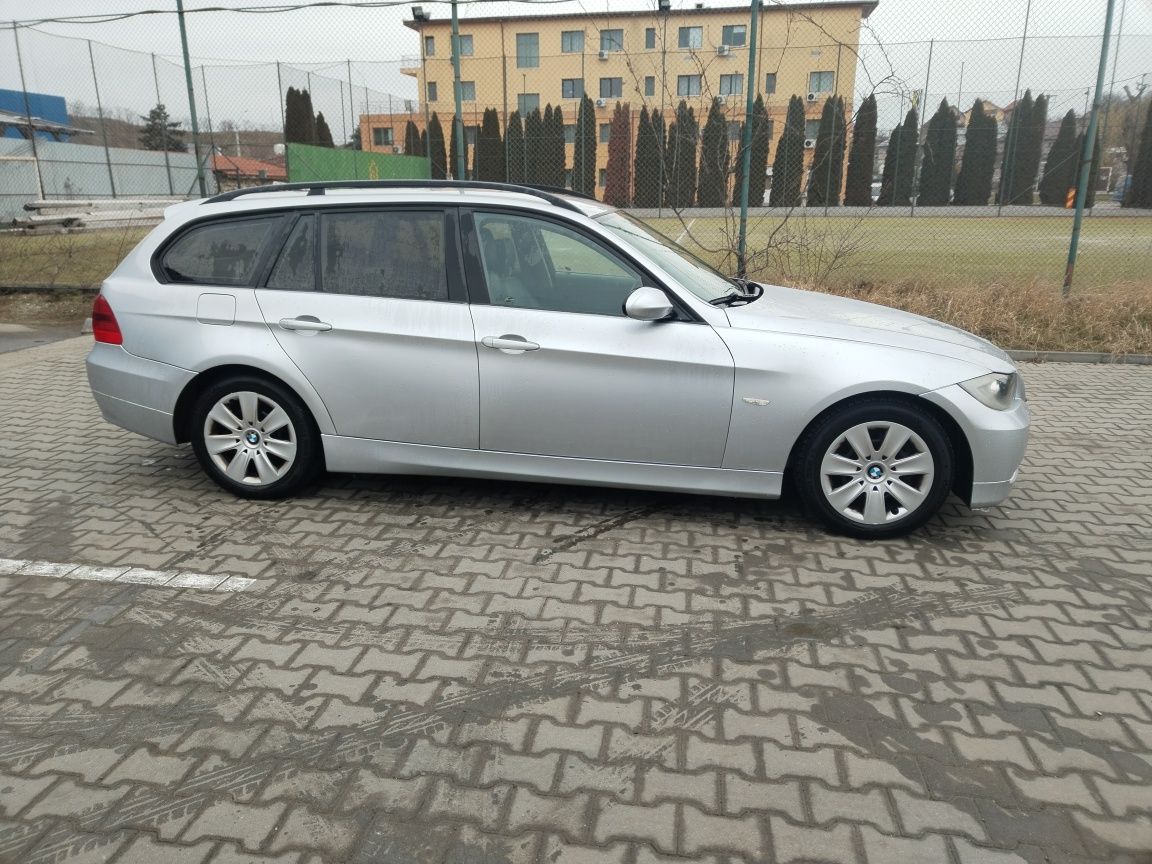 BMW 320 an 2007 163 cp