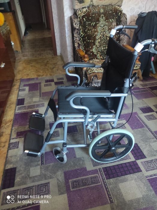 Кресло инвалидное