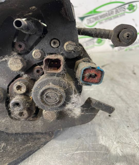 Pompa injectie R9044Z035A Ford Mondeo MK3