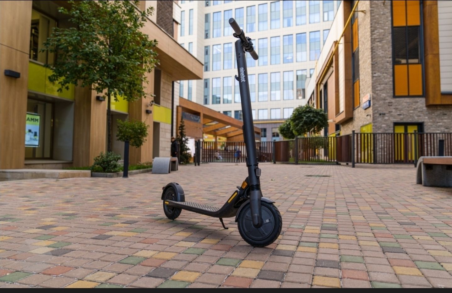 Лёгкий и мощный электросамокат Ninebot ES25 by Segway