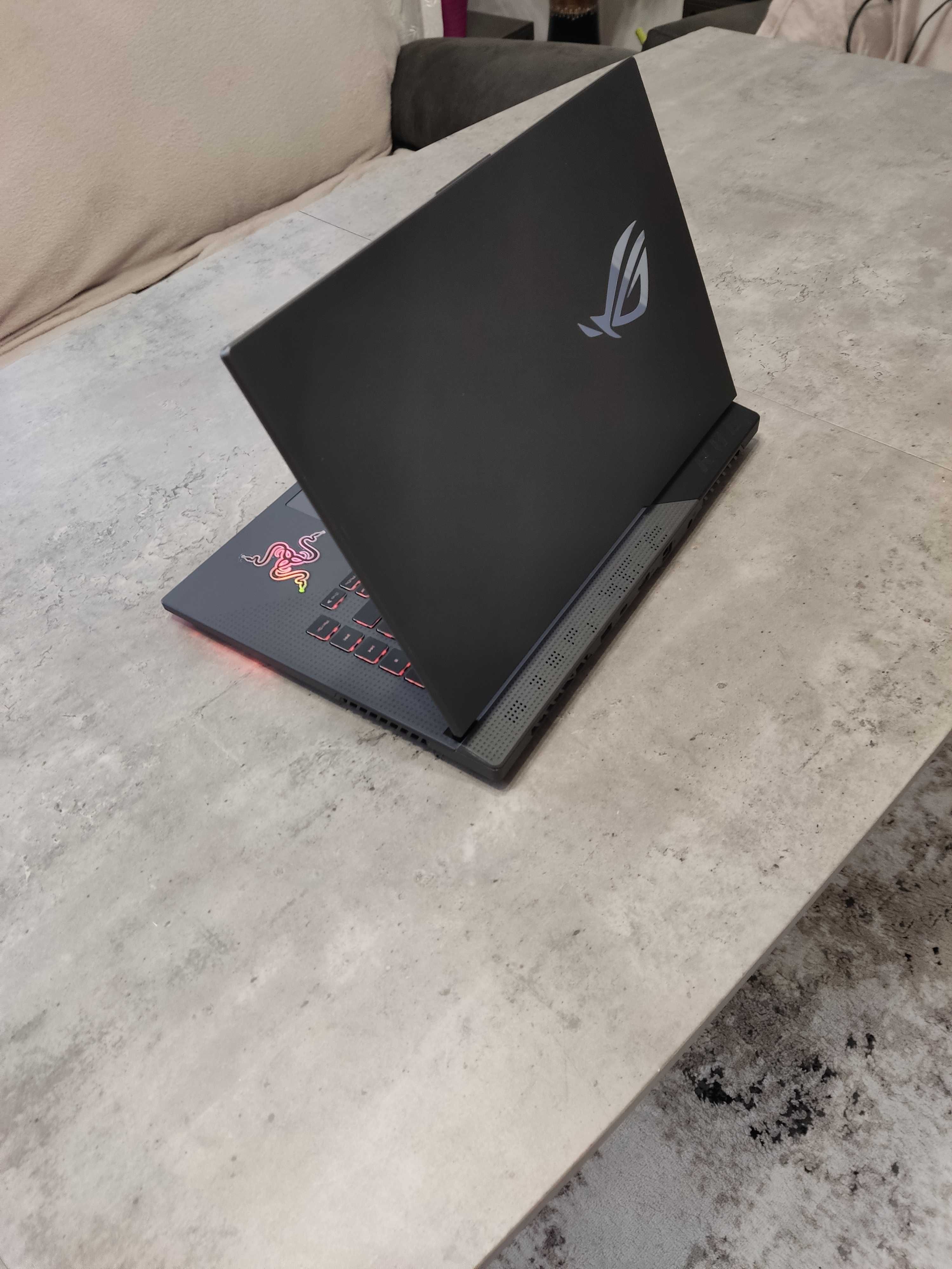 Геймарски Лаптоп Asus rog