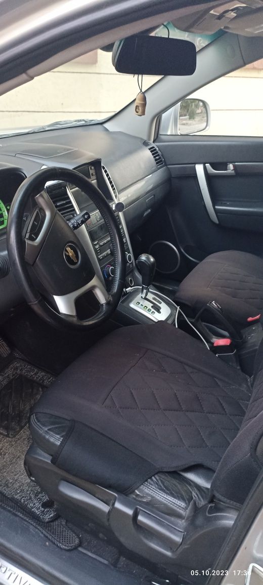 Каптива 1, 3 позиция фулл, автомат, люки бор. 11 000$ Срочно сотилади