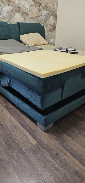 Vând pat boxspring