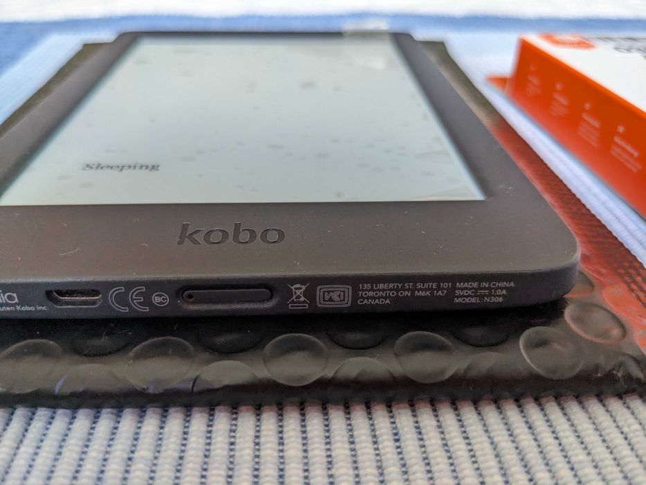 Електронен четец за книги Kobo Nia – Нов и отключен!