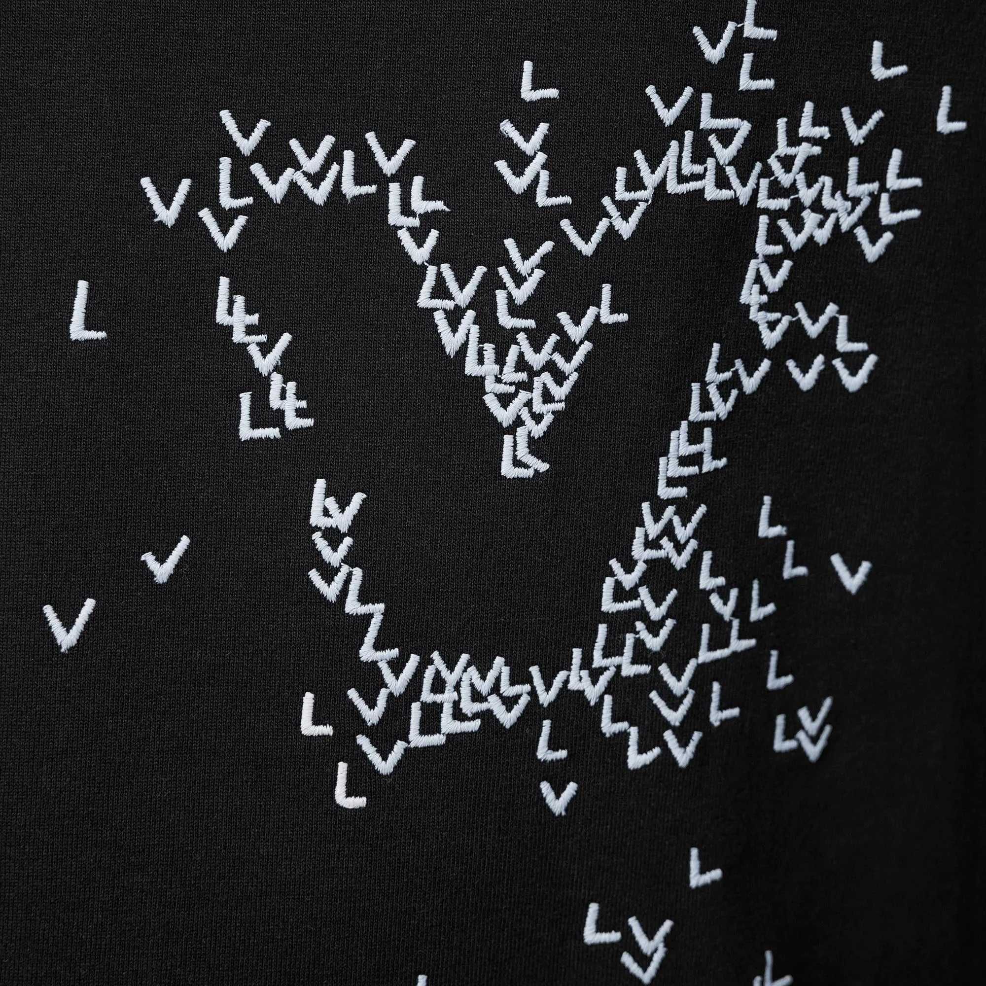 LOUIS VUITTON LV Black Spread Embroidered Logo Мъжка Тениска size S