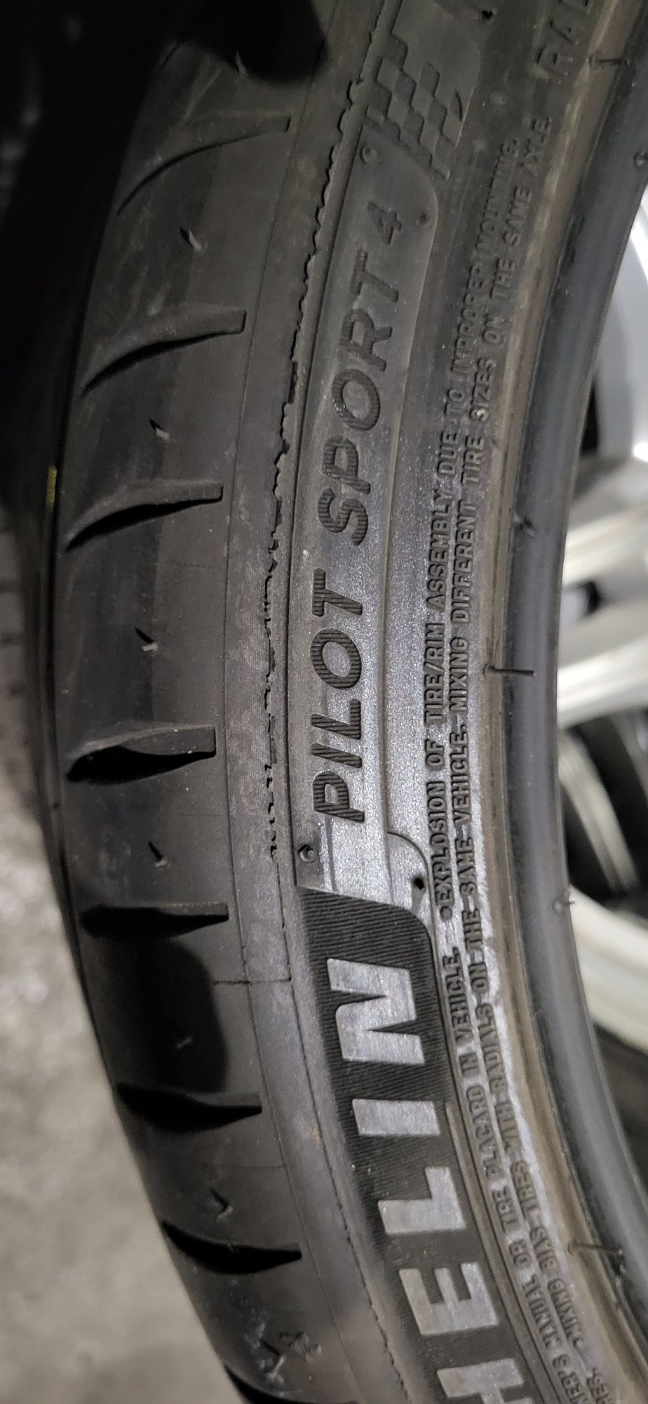 anvelope 215 40 18 michelin de vara dot 2021