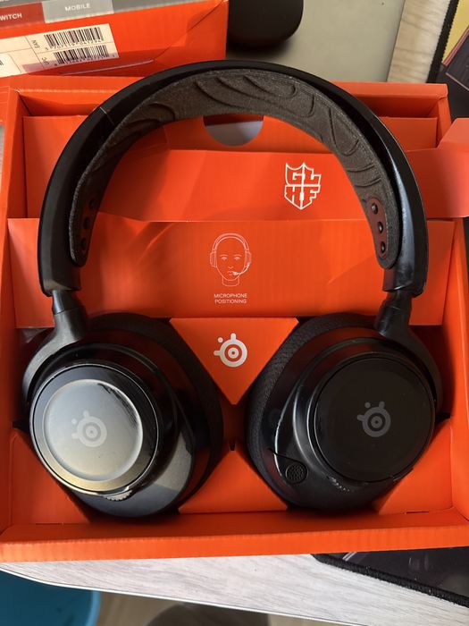 Casti Gaming Wireless STEELSERIES Arctis Nova 7