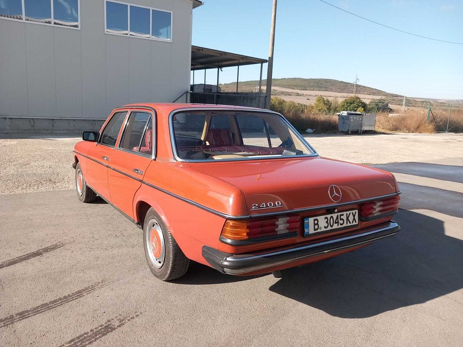 Mercedes-Benz 240D