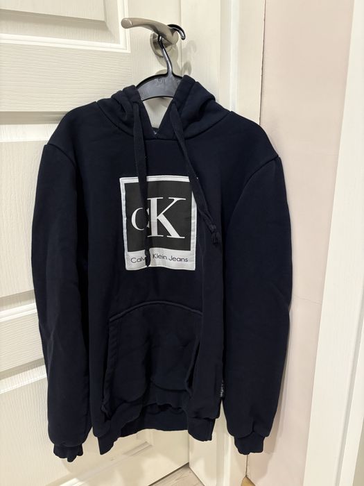 Тъмно синя горница