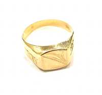Златен пръстен: 3.55гр.