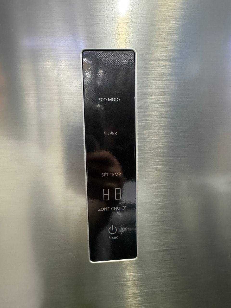 Холодильник Hisense RD39WCR-INOX No Frost