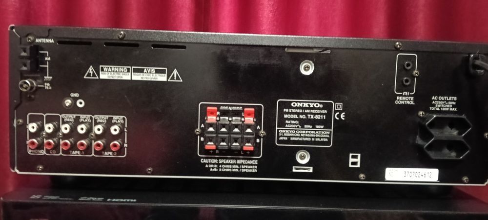 Vând amplituner Onkyo Tx8211