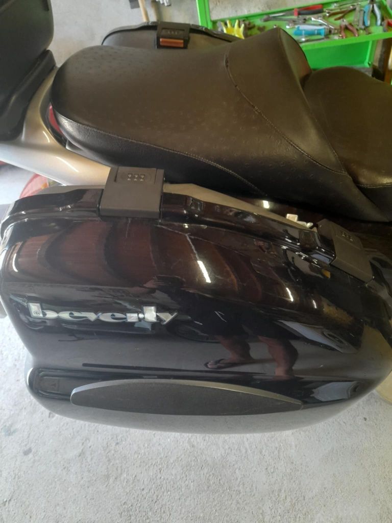 Куфари за мотор  piaggio beverly