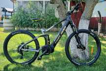Bicicleta electrica full suspension