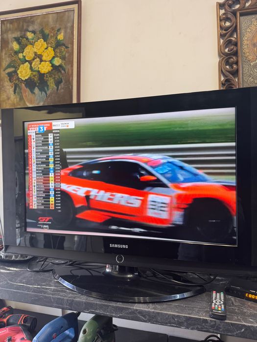 32” телевизор Samsung