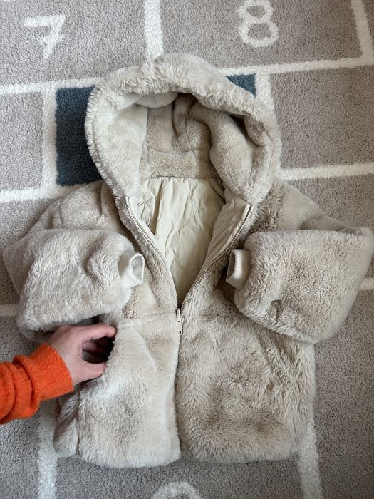 Geaca Zara pt fete cu 2 fețe marimea 5-6 ani (116 cm)