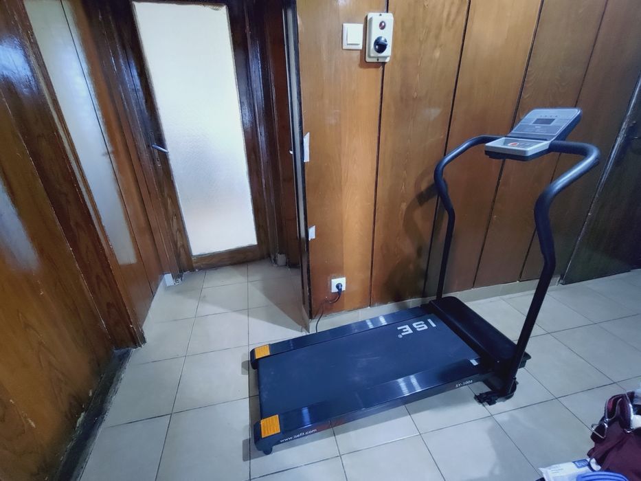 Пътечка за бягане Ise Fit