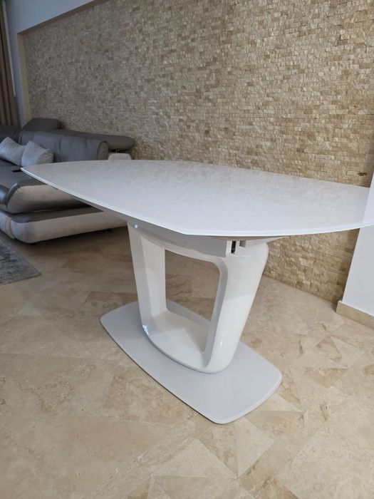 Masa și scaune lux!