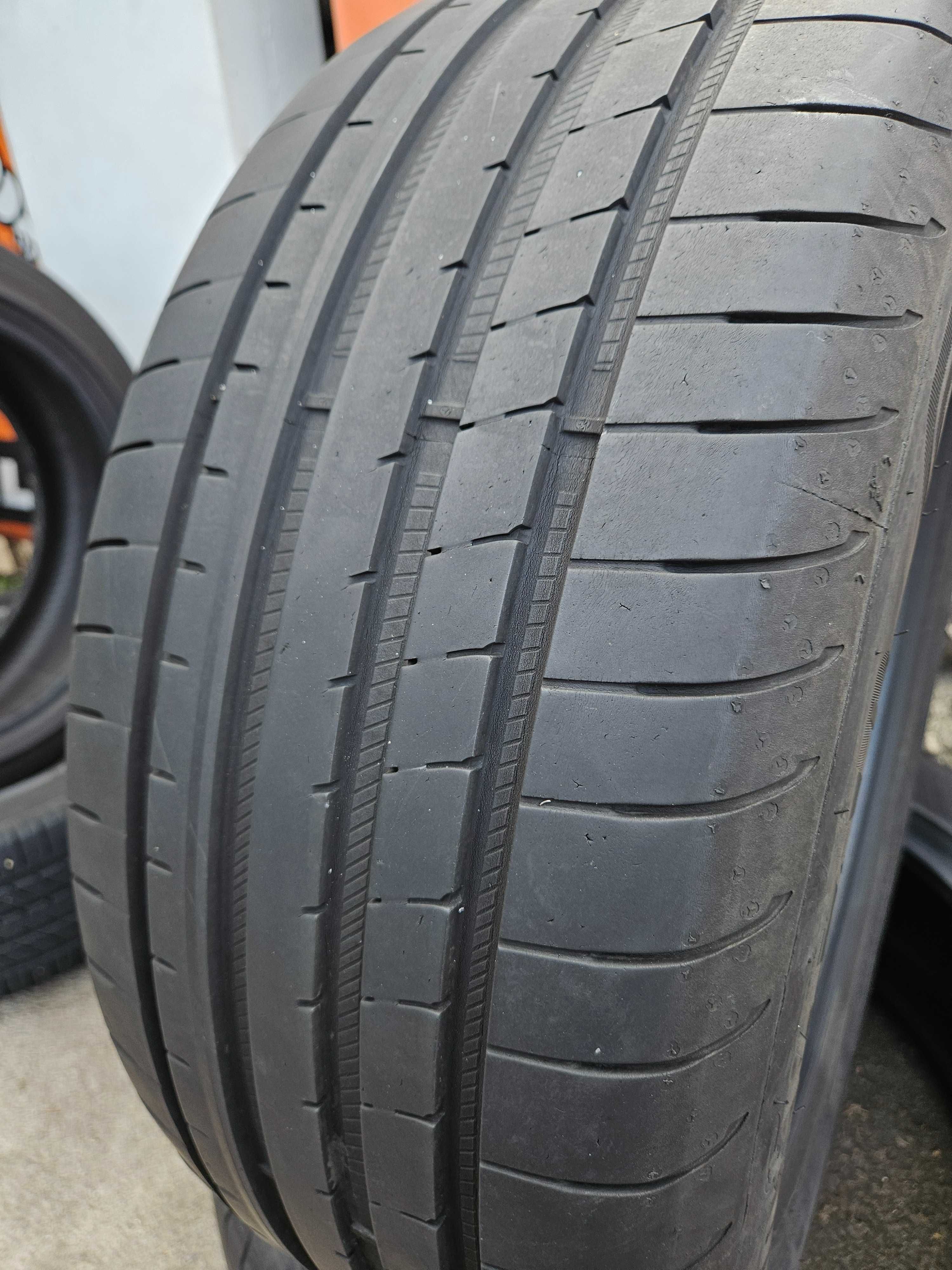 2бр 235/50/18 GOODYEAR SUV 6,8мм грайфер дот:22г безплатен монтаж