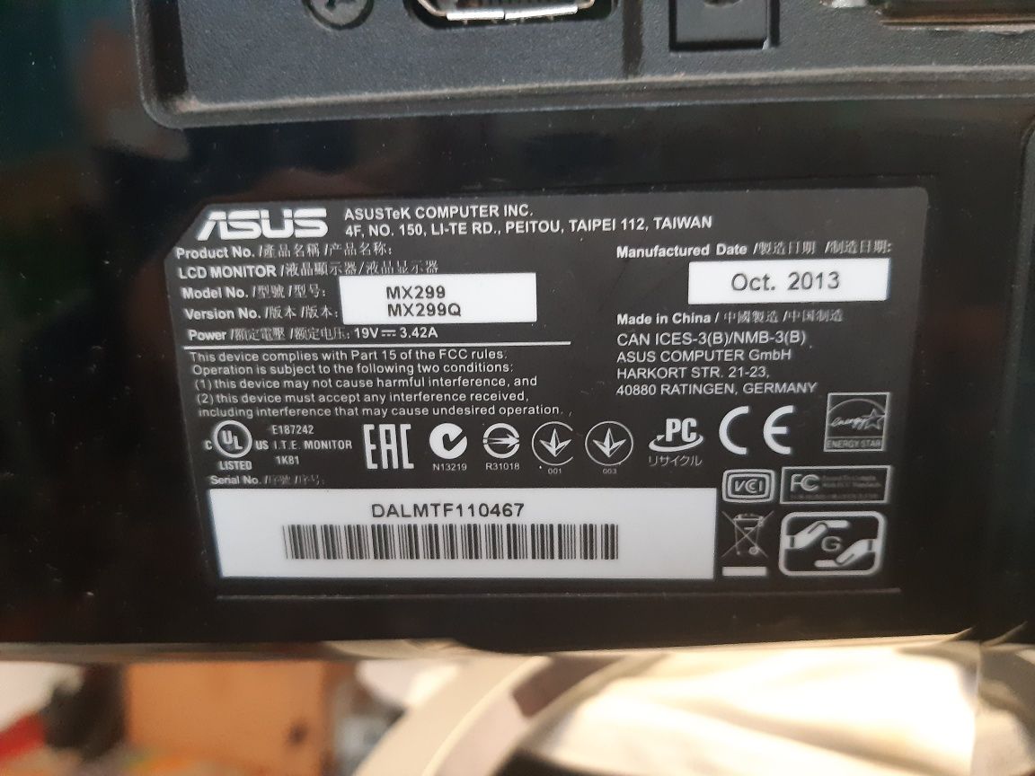 Setap întreg unitate plus monitor sau la schimb un  ps4