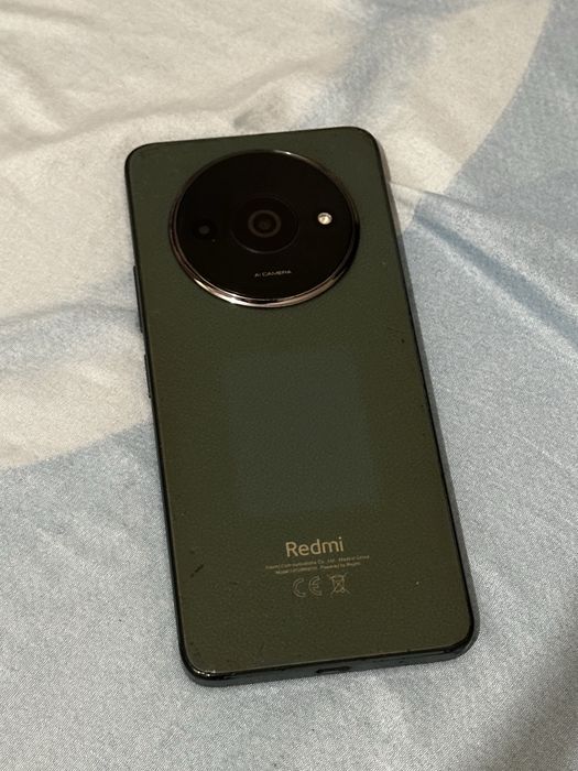 Redmi A3   /   128GB + 4GB оперативки, жирная коплектация, редми а3