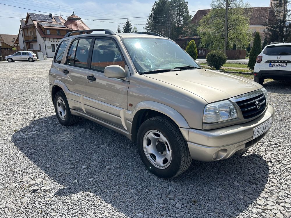 Suzuki grand vitara 2.0 i benzina