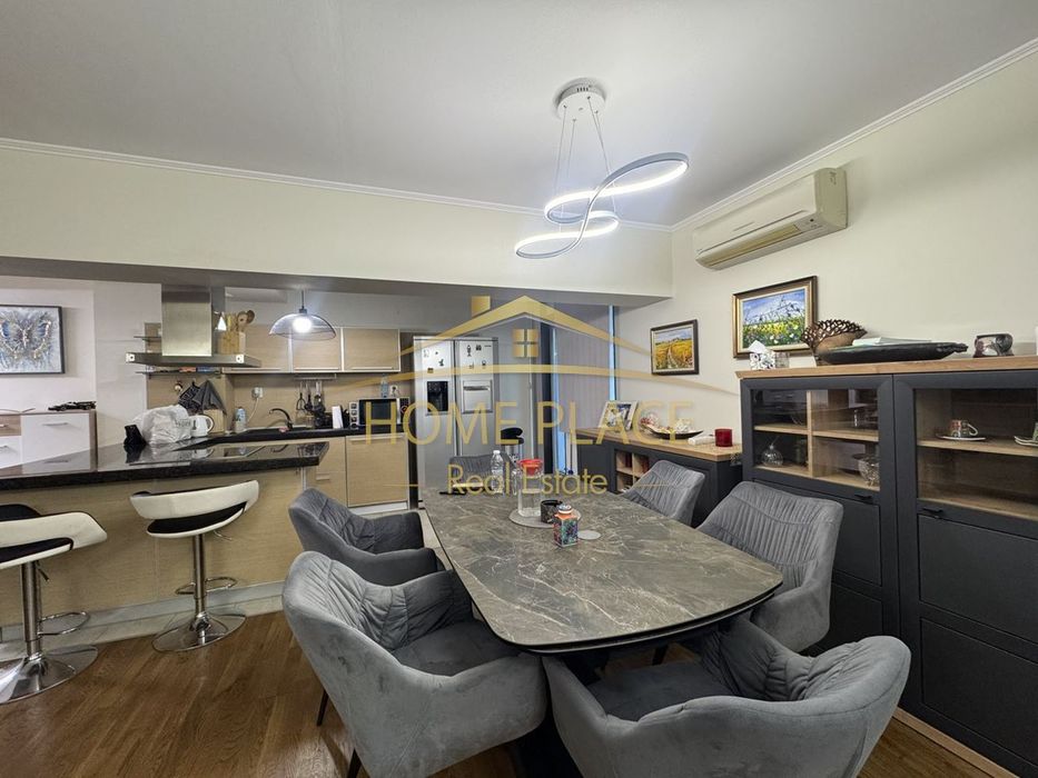 Дава се под наем Тристаен апартамент в Варна, Бриз - 100 кв.м за 1122 € - Снимка #1