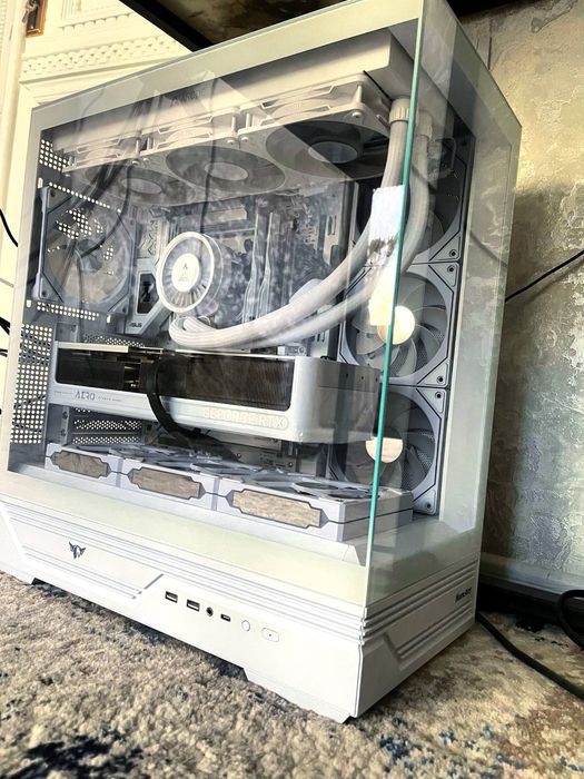 monstor pc songisini kotaradi