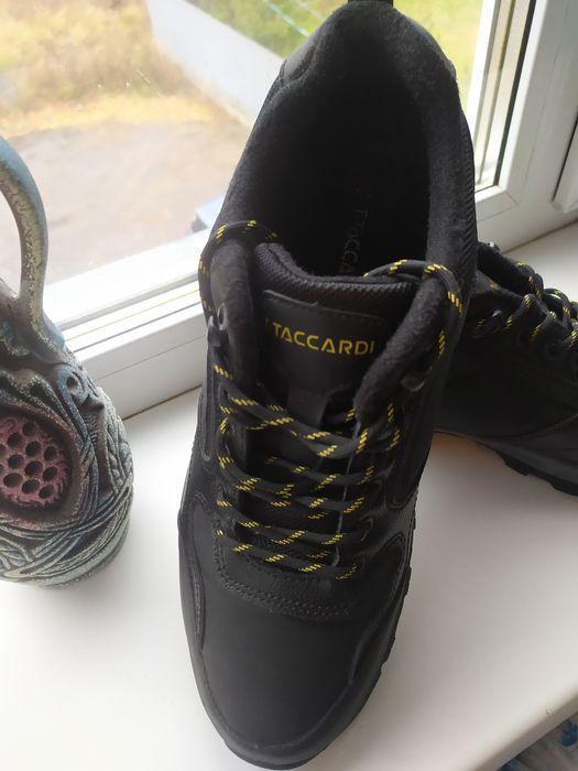 Мужские демисезонные кроссовки