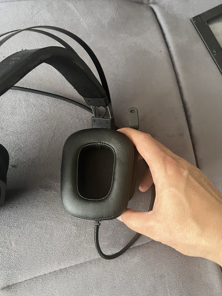 Casti Razer Tiamat 7.1 v2 gaming