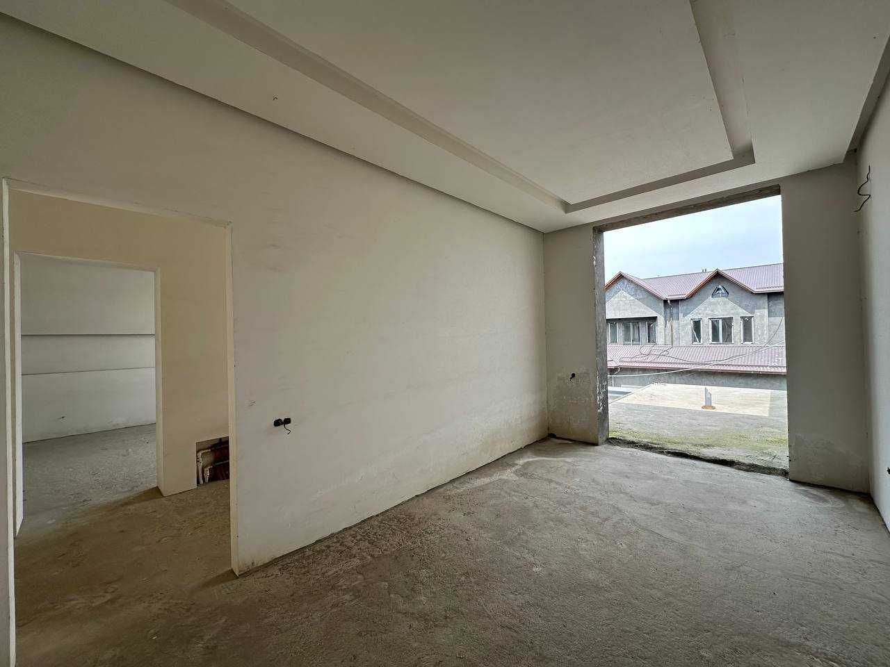 Orikzor 2 sotix, 2 qavatlik  80% bitgan uy