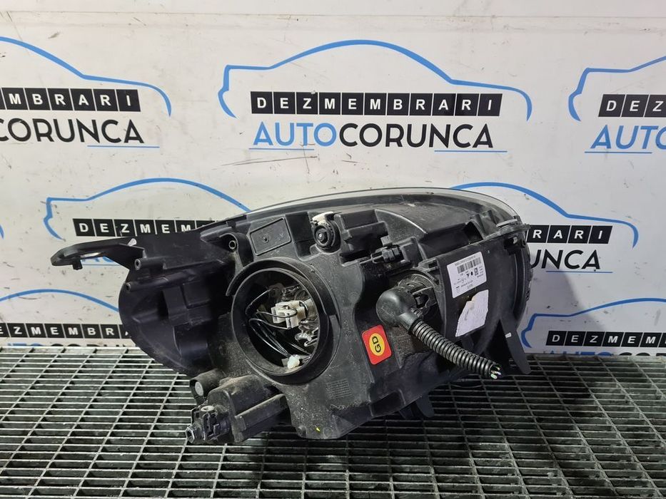 Far Stanga Fiat 500X Cross 2014 - 2018 SUV 4 Usi (1073) Fara xenon