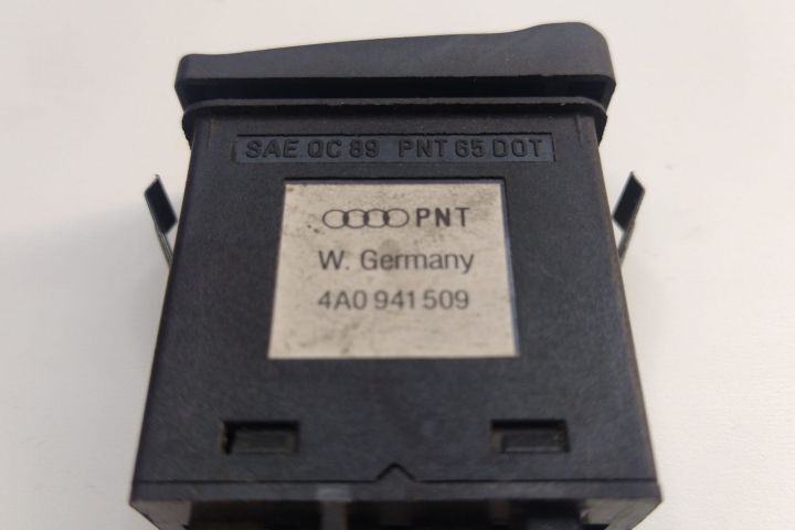Buton Avarie 4A0941509 Audi 100 4A/C4 seria