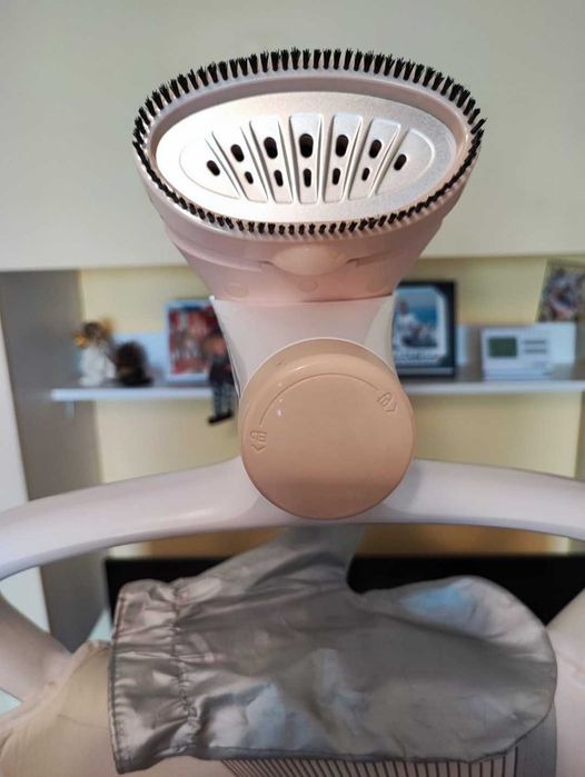Aparat de calcat vertical Philips Comfort Touch