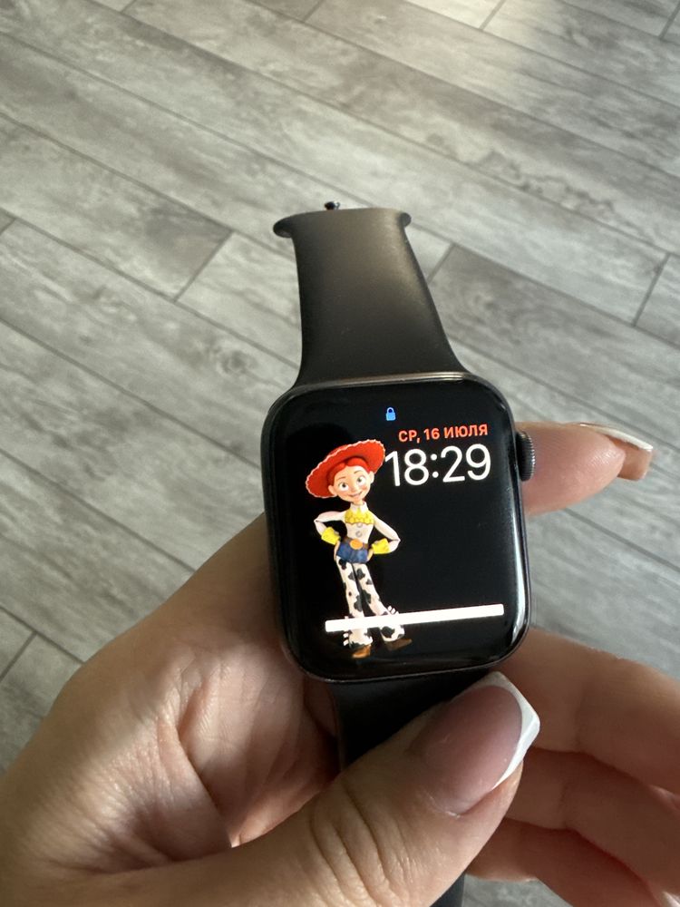 Смарт часы apple watch