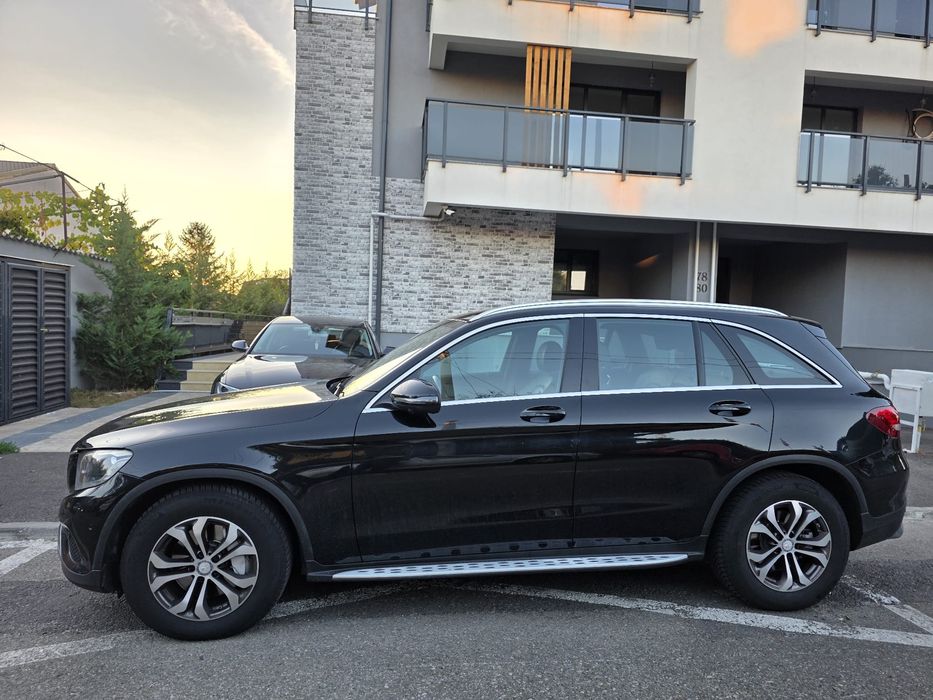 Mercedes GLC 220d 4MATIC AMG Line  – Pret 17800 e. ,360 camer