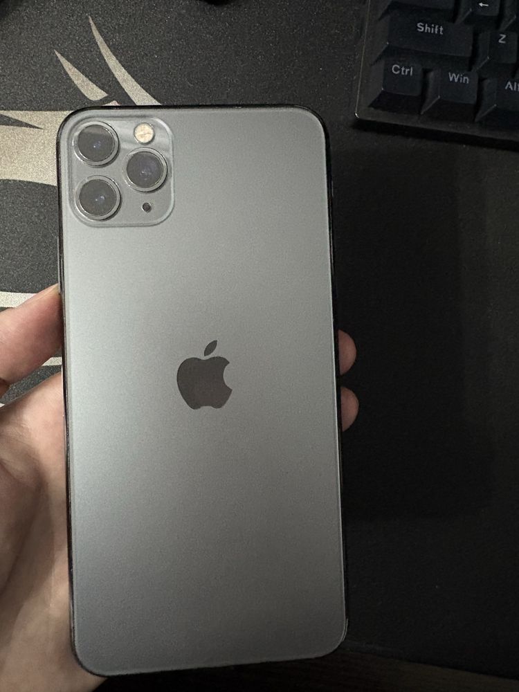 Продаю iPhone 11 Pro Max