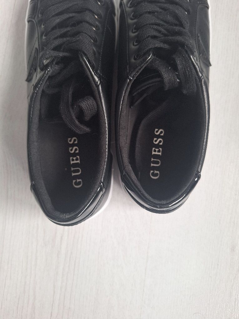 Оригинани Guess 39номер