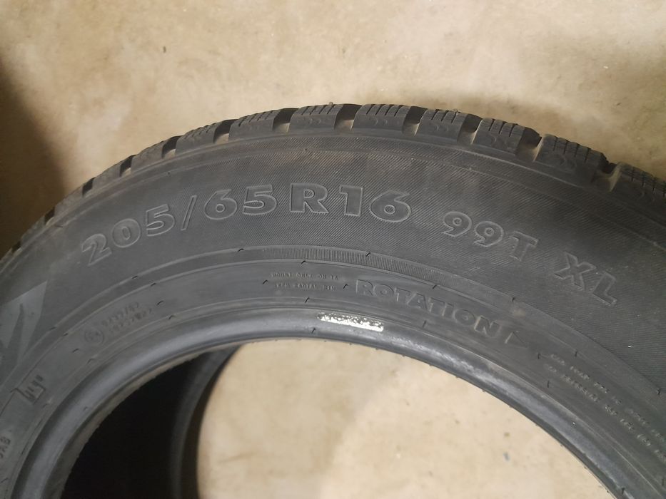 Продается зимний шиный 5