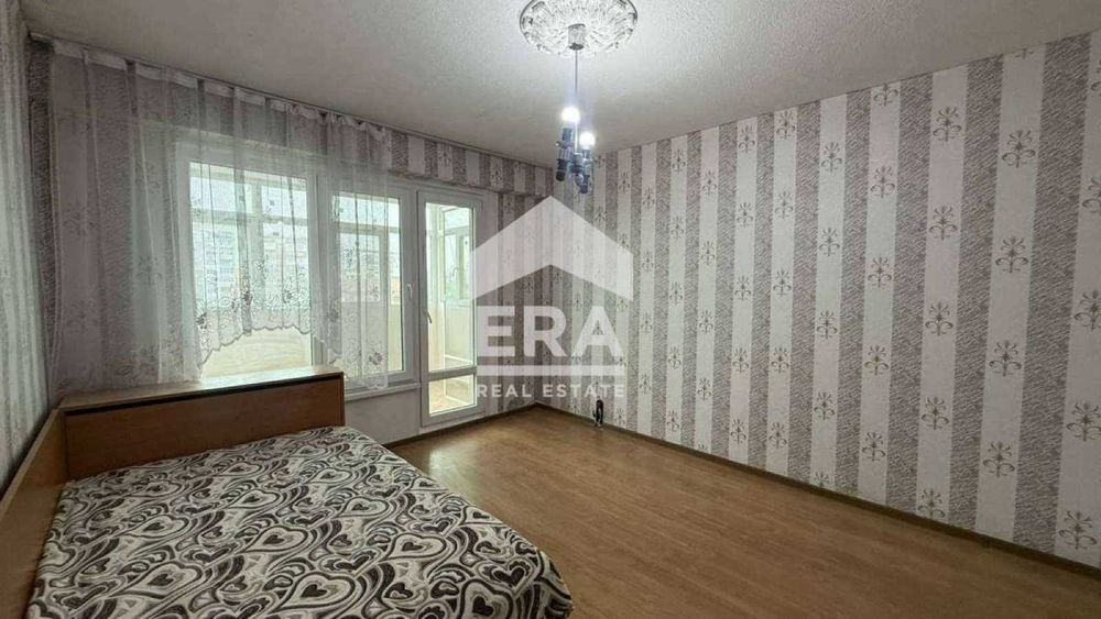 Двустаен апартамент в кв.Чародейка - Север