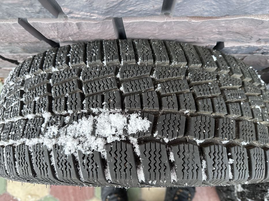 Зимние шины R 17