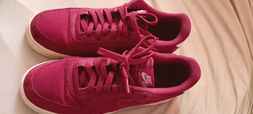 Nike air force 1 rosu