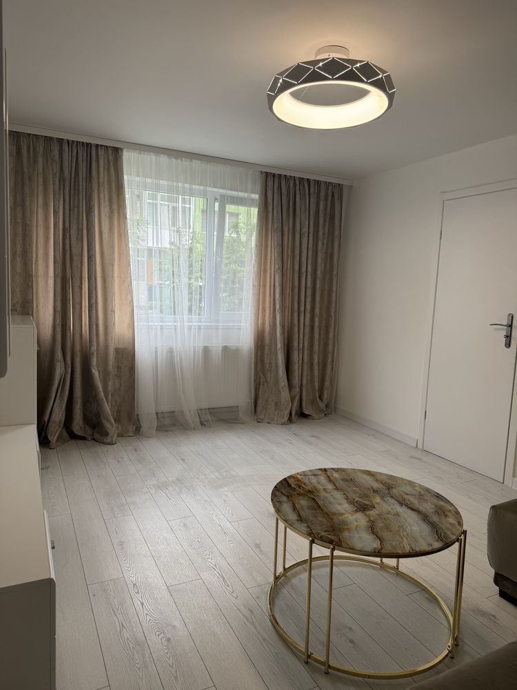 Apartament m6 de inchiriat