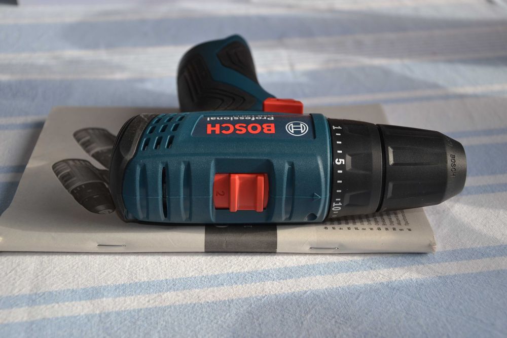 Нов, оригинален винтоверт Bosch GSR 120-LI, 12V