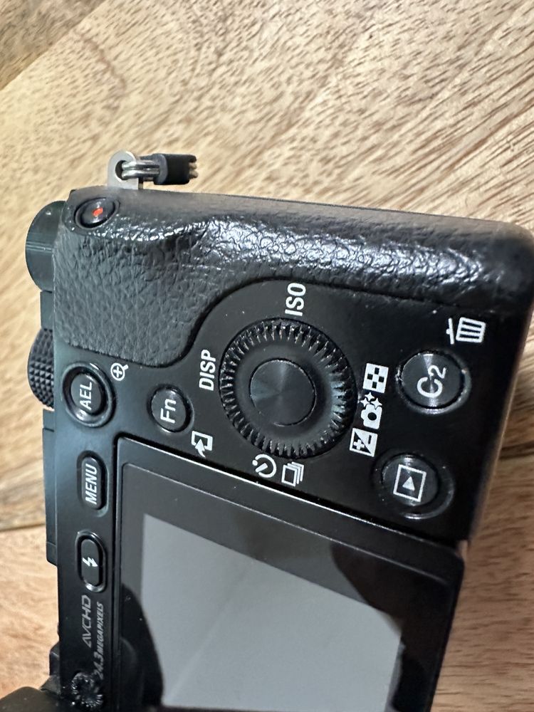 Camera Sony a6000 plus kit lens 16-50mm (plus trepied mic cadou)