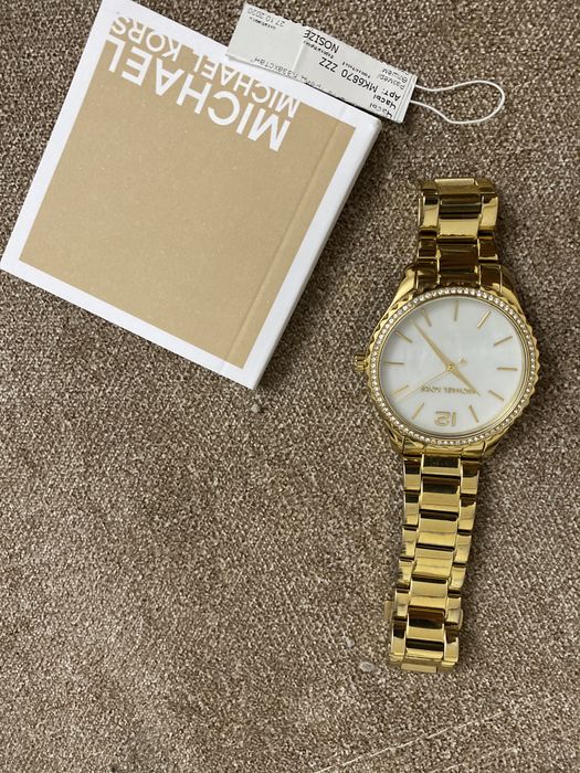 Продам женские часы