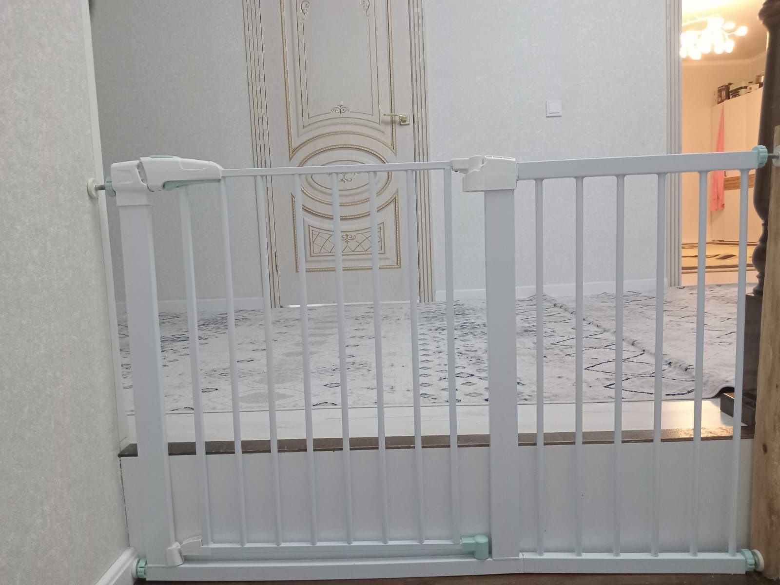 Продам калитку ограждение  для лестницы. 3 размера