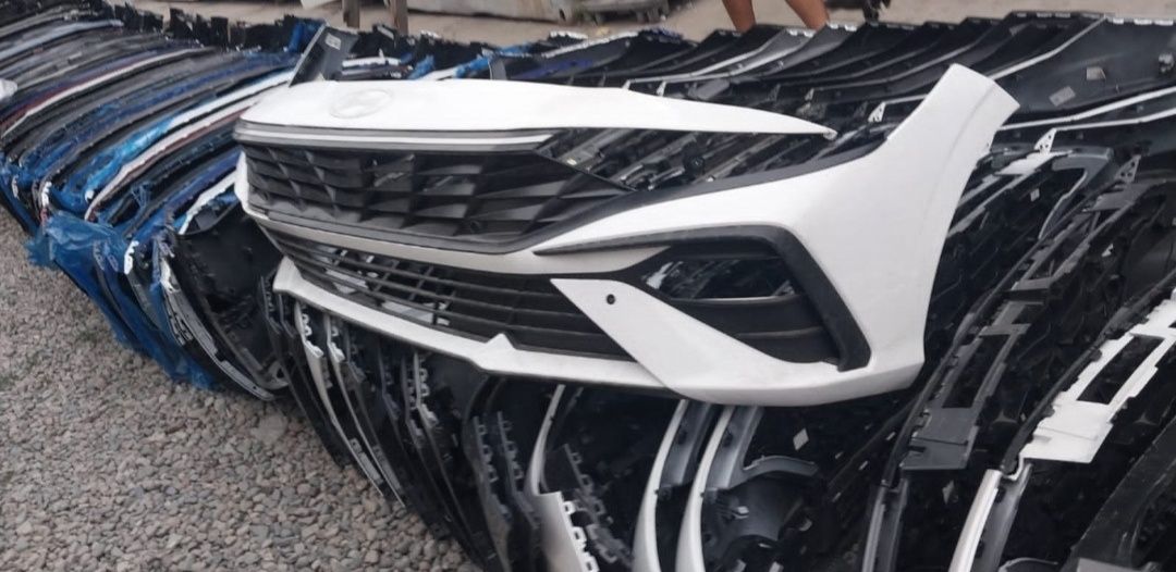 Вампер Hyundai Elantra до 2024 все по кузов есть фар решетка крыло